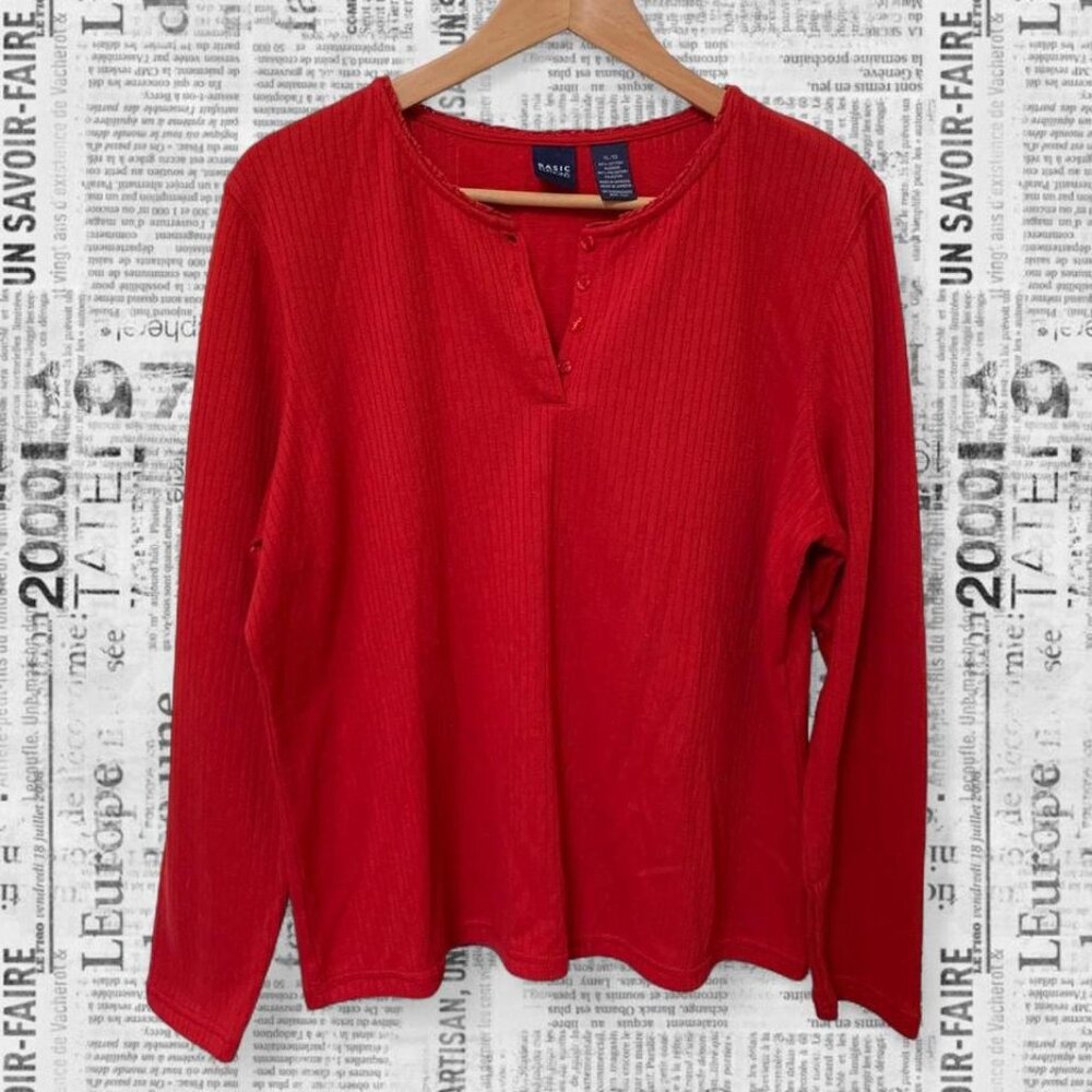 Red long sleeve ribbed thermal top with buttons